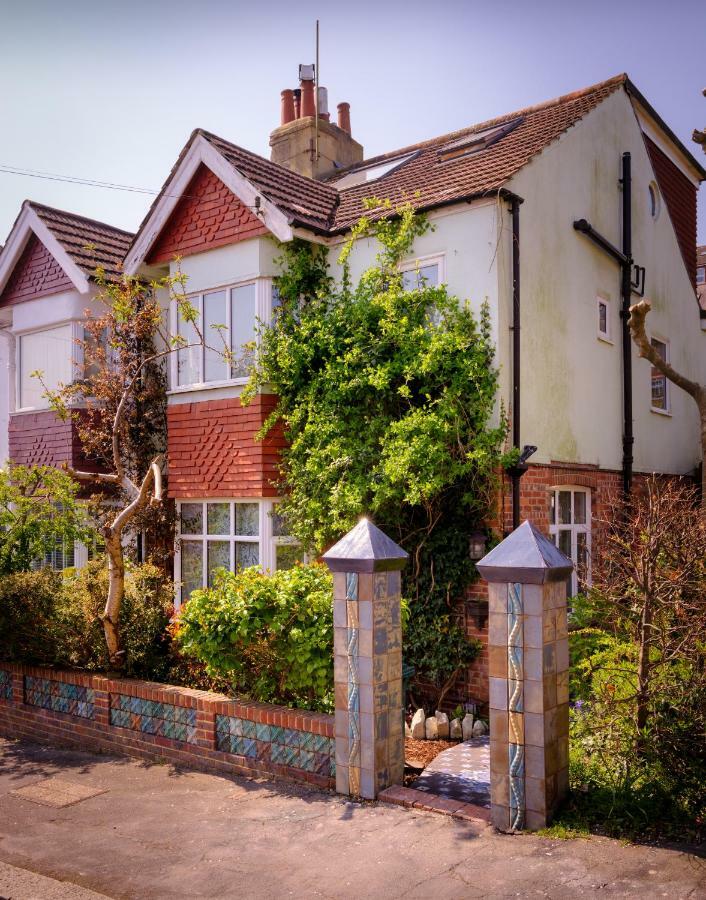 The Ceramic House Homestay Brighton